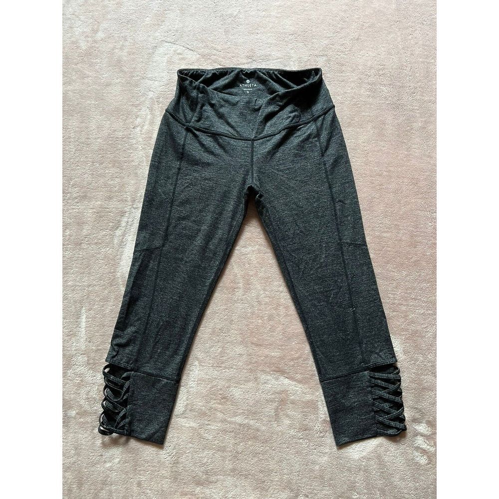 ATHLETA Heather Gray‎ Capri Crop Leggings Yoga Gym US Small Strappy Details